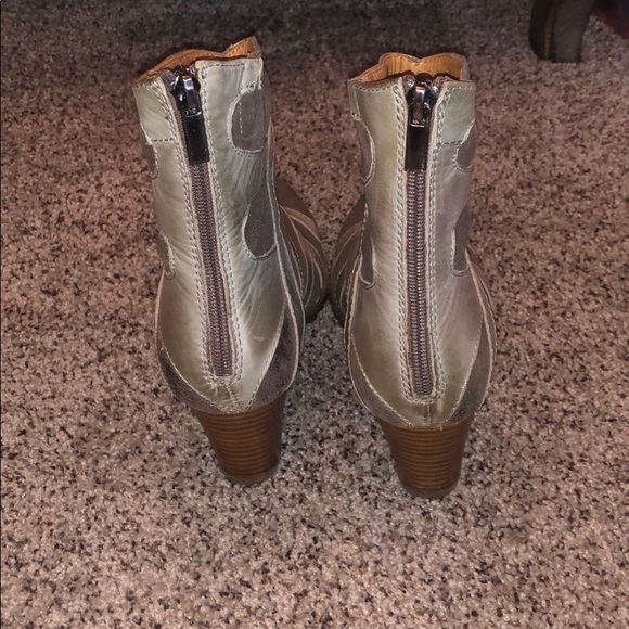 Antelope Brand Heel Booties Size 38 - Picture 3 of 5